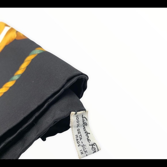$2️⃣5️⃣0️⃣SALVATORE FERRAGAMO Silk Scarf - Picture 2 of 6